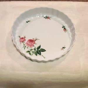 Decorative dish